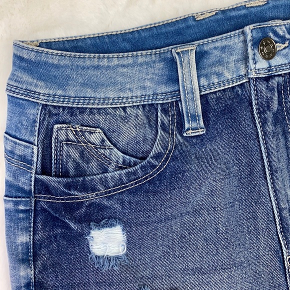 Jean distressed blue stretch shorts - Picture 3 of 14